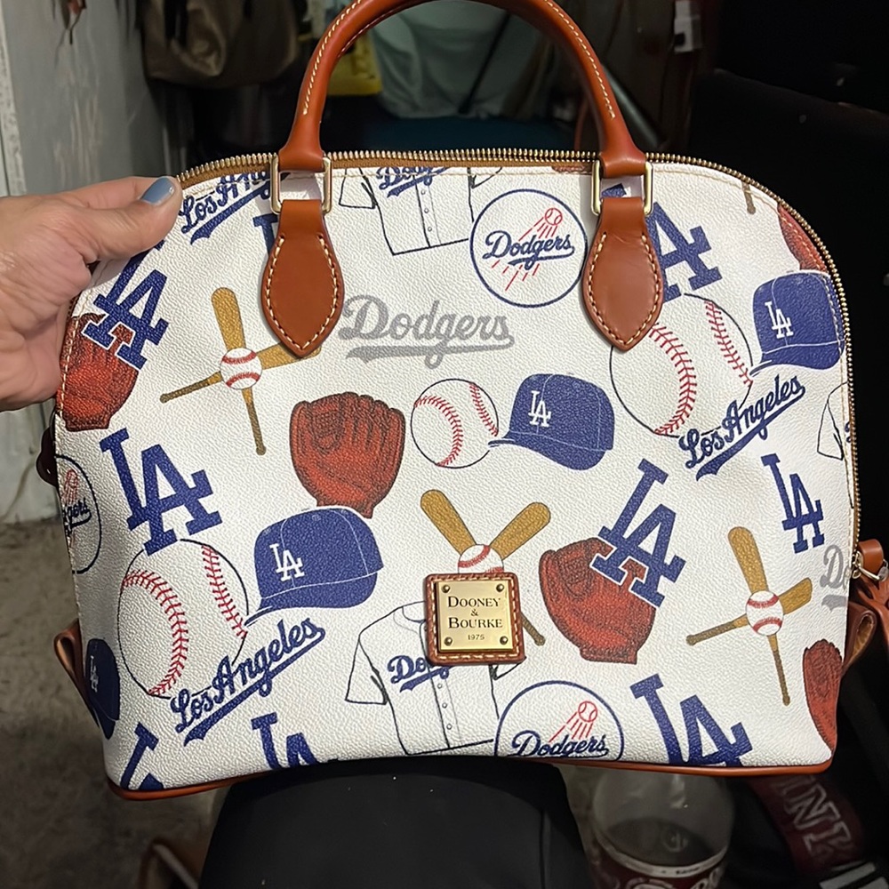 Dooney&bourke purse